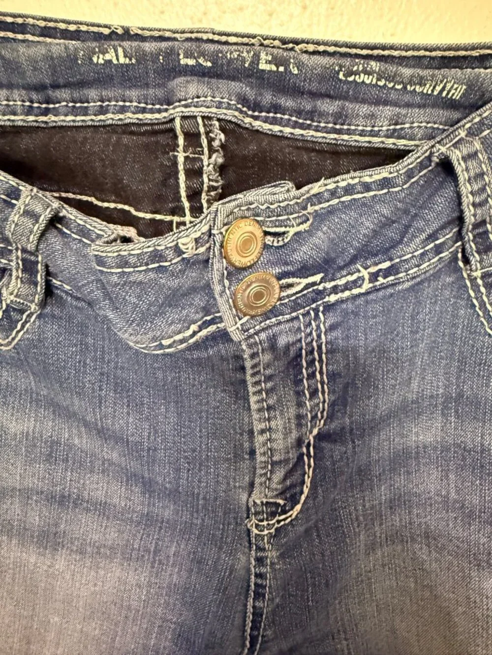Wallflower Jeans Mid Rise Boot Cut Blue Embroidered Pockets JR 13